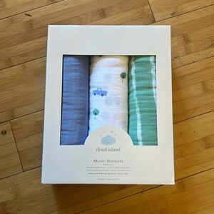 NWT! Cloud island muslin baby swaddles